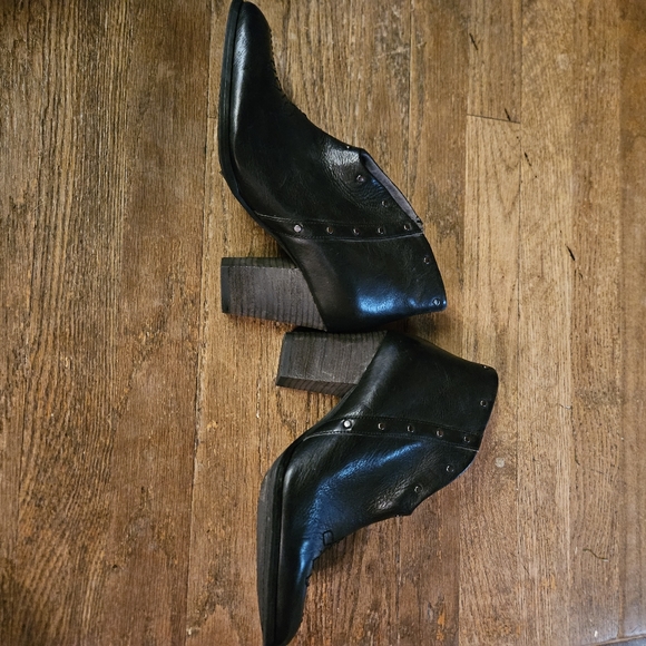 Low cut boot - Picture 5 of 7